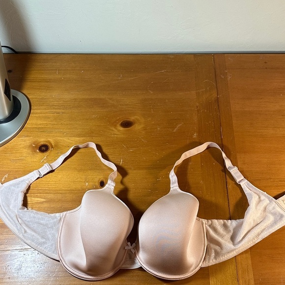 Chantelle Nude Molded Cup Bra - Picture 4 of 4